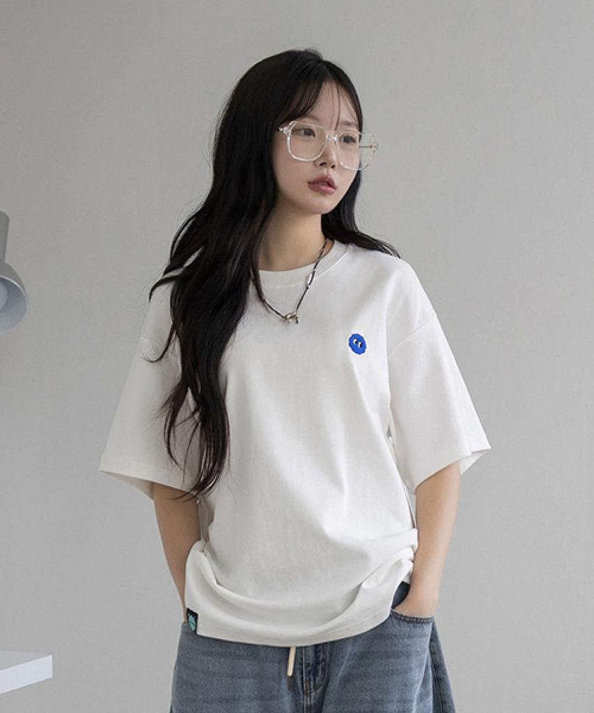 Ejeuaiwon Ruri Face Regular Fit Short Sleeve T-Shirt