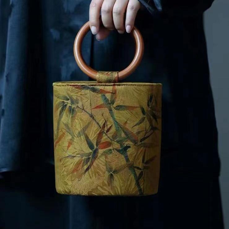IELGY Fragrant Cloud Yarn Wooden Handle Ring Bucket Bag, Handbag, Literary and Retro National Style Bag, Medieval Handbag