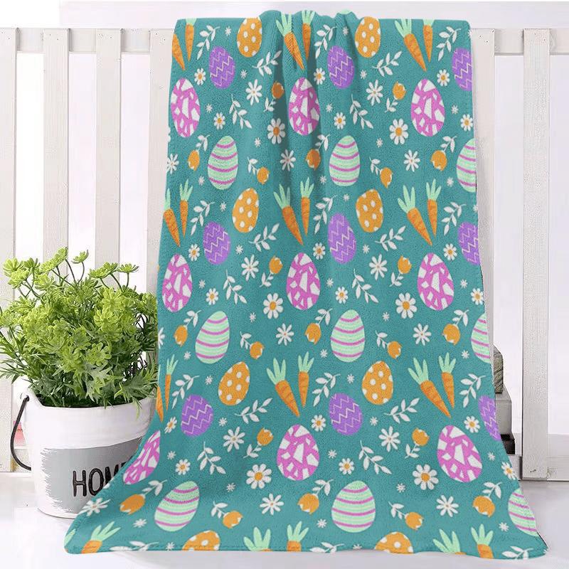 

1pc Easter Egg & Carrot Print Bath Towel - Turquoise Green with Pink & Yellow Spring Eggshell Patterns, Soft Absorbent Quick-Dry W40*H60(CM)