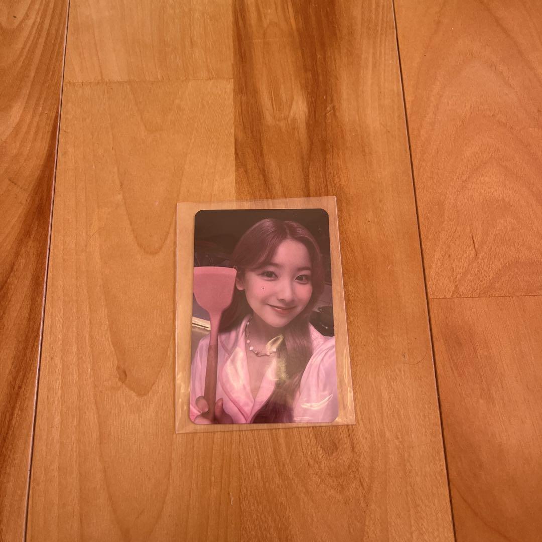 

[USED] NiziU Miihitoreka Pressplay Miihi BDM Bonus Trading Card