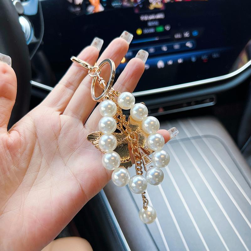 Bag Charm Sparkling Rhinestone Butterfly Key chains With Pearl Chain Women Lovely Bag Pendant  Accessories Gift
