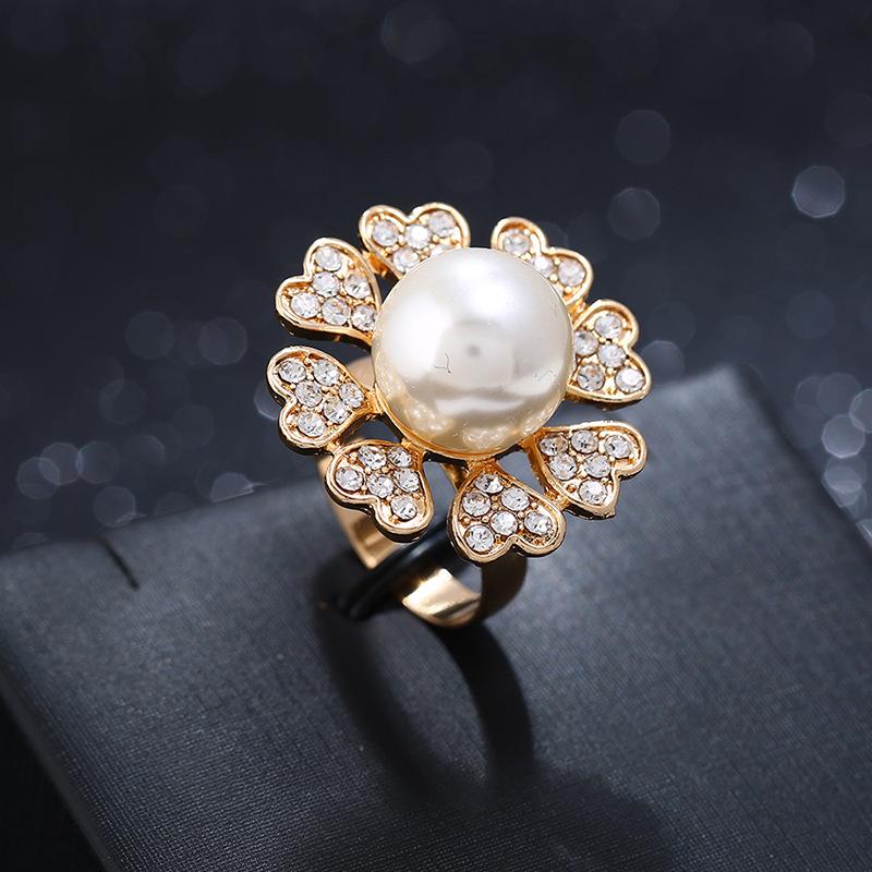 Stylish Korean Open Ring with Zirconium Diamond, Pearl, and Four-Leaf Clover Design