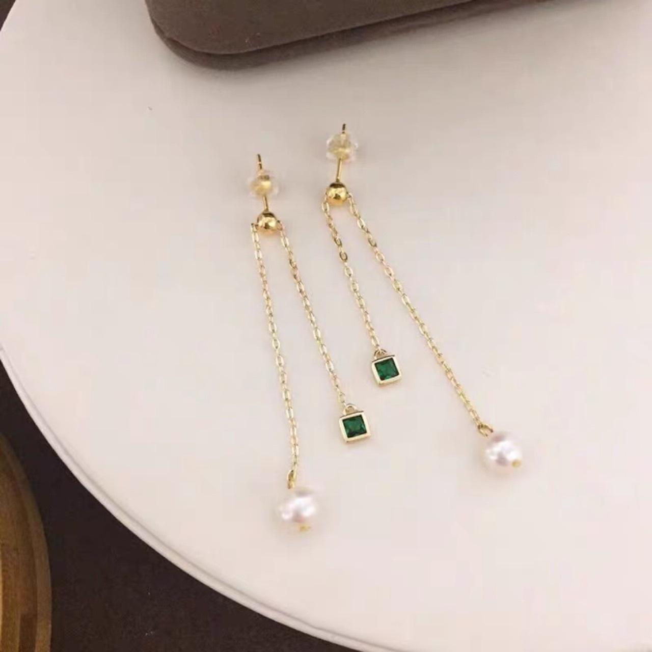 

Small cute natural pearl emerald square pendant 925 silver needle gold-plated stud earrings mini control small earrings temperament earrings Silver needle