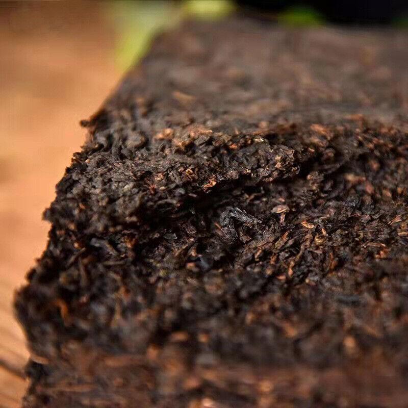 Yunnan Pu'er Ripe Tea 2010 Old Tea Brick Old Pu'er Ripe Tea Brick 1000g