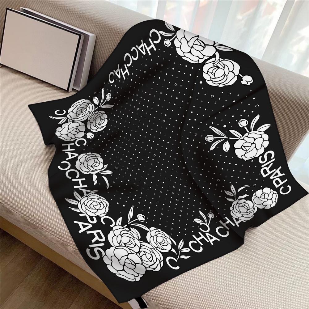 New Design Letters Flowers Printed Twill Silk Scarf Square Scarves Lady Wraps Kerchief Woman Neck Shawl Wraps Echarpes 90Cm