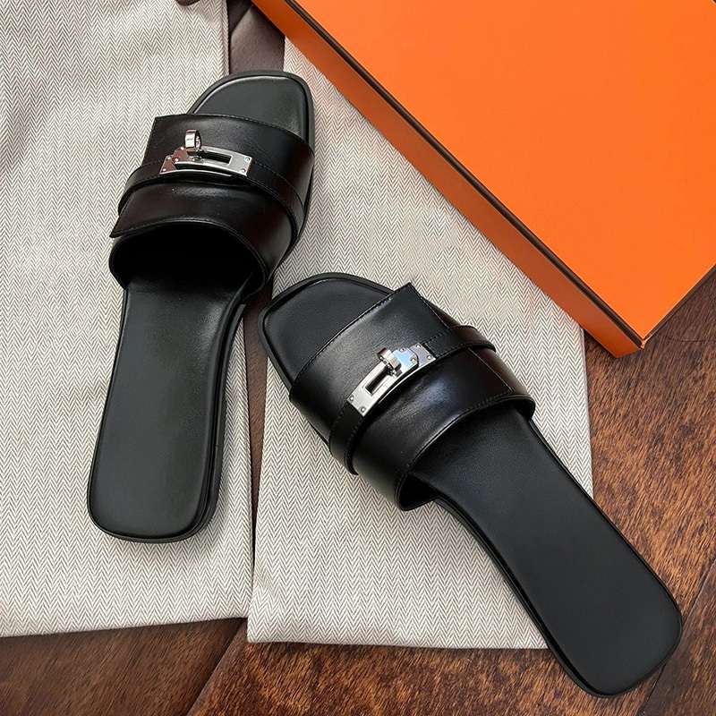 Real Soft Leather Silver Buckle Slippers Women's 2025 Summer New French Lock Flat Bottom Cool Slippers Wear Half Slippers Women