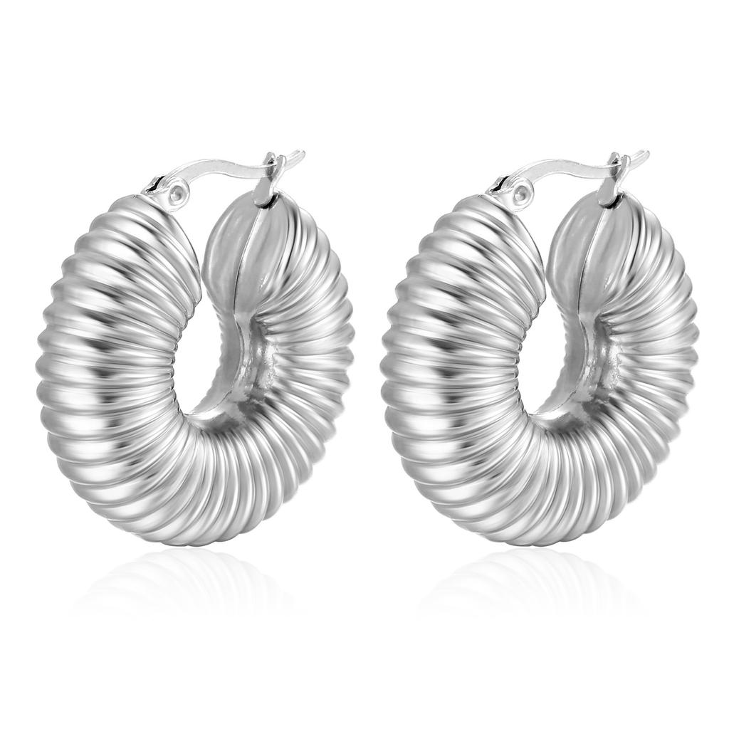 Stainless steel women's hollow earrings round gold-plated earrings 18K oval light luxury earrings