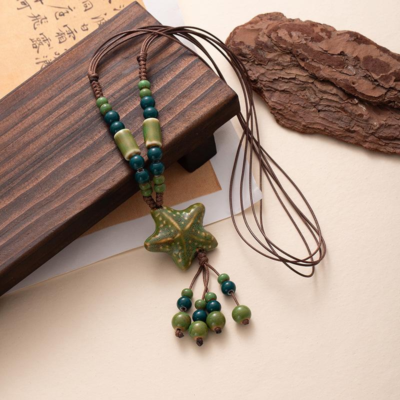 Colier de vară ceramic colorat cu mărgele în formă de stea de mare, lung, cu frânghie împletită, accesoriu