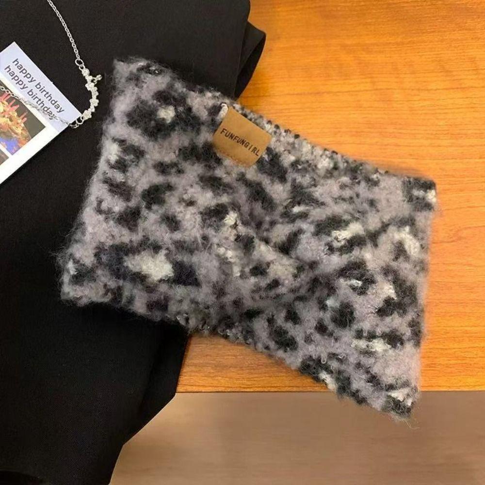 Wide Edge Cross Headband Soft Knitted Headcover Fashion Leopard Print Headband Retro Style