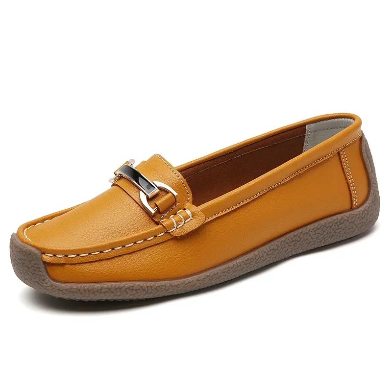 Women's Leather Flats Lightweight Slip-on Loafers Non-slip Soft Sole Casual Walking Shoes with Metal Buckle Plus Size 35-44