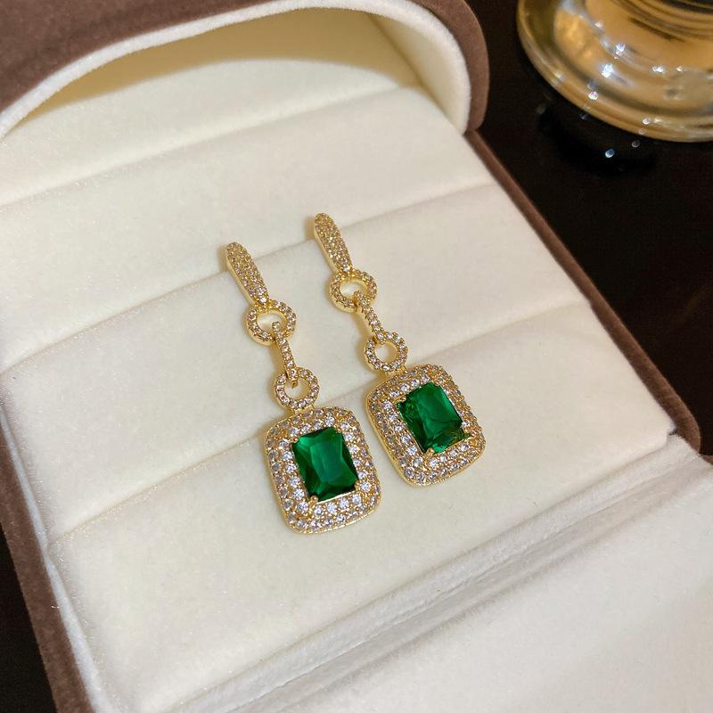 Minimalist Inlaid Zircon Hoop Earrrings for Women Gold Color Metal Circle Earrings Exaggerated Girls Party Jewelry Gifts