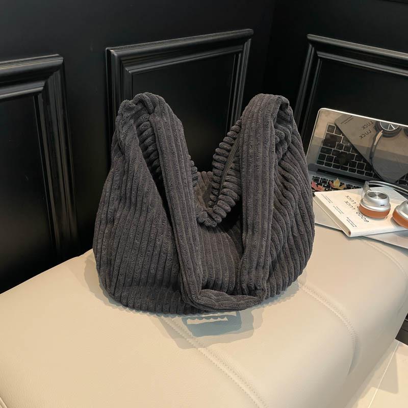 Large-capacity Bag Women's Autumn and Winter New Corduroy Commuter Shoulder Bag Literature and Art College Student Class Messenger Bag