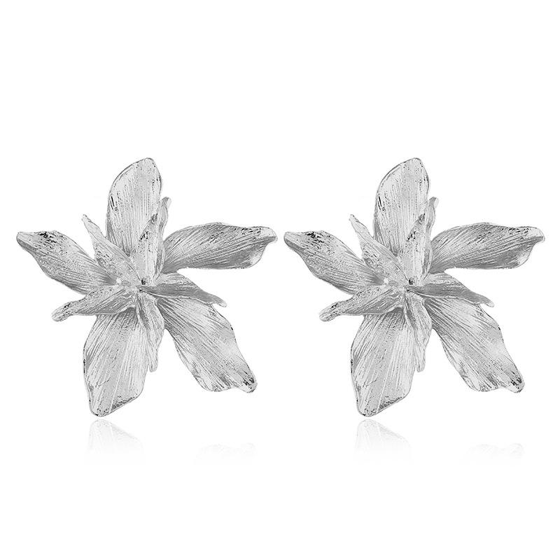 Bold Geometric Metal Leaf  Five-Petal Flower Stud Earrings