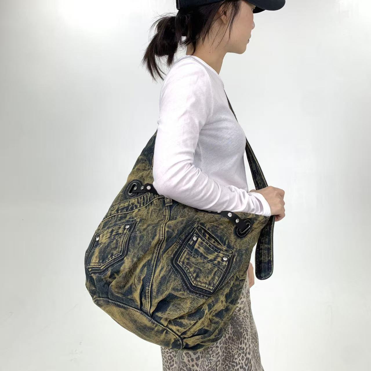 

Street Maillard Ladies Crossbody Bag Washed Denim Personalized Shoulder Bag армия зеленый
