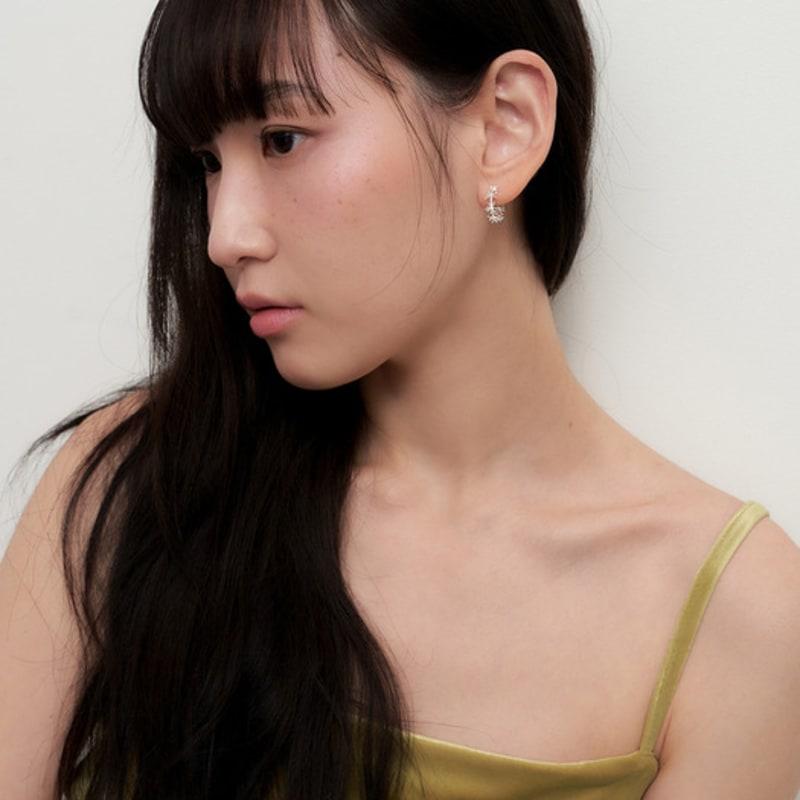 geegee [silver925] dandelion earring (2color)