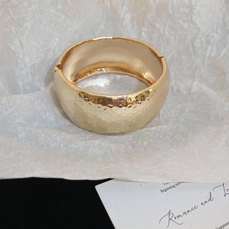 Minimalist Double-Layer Hollow Armlet: European & American Style, Exaggerated & Fashionable High-End Bracelet