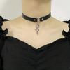 Cross Punk Leder Choker Halskette mit Schlangenumwickeltem Schwert Anhänger für Damen