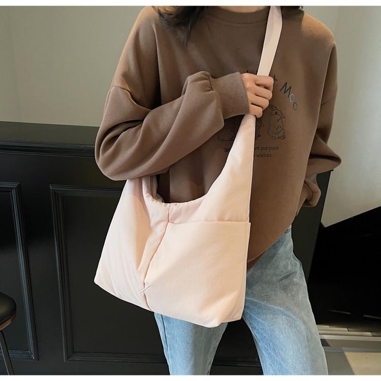 Lazy Style Large Capacity Tote Bag With Vintage Design For Daily Use