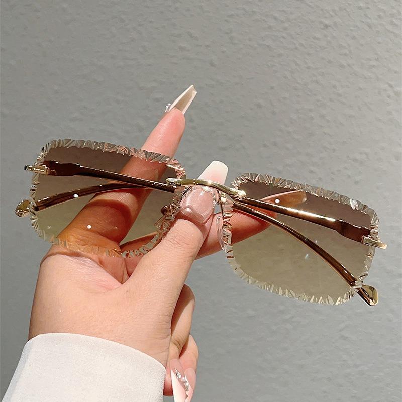 Rimless Square Sunglasses Women Fashion Vintage Gradient Casual Shades Trendy Luxury Brand Design Decor Sun Glasse