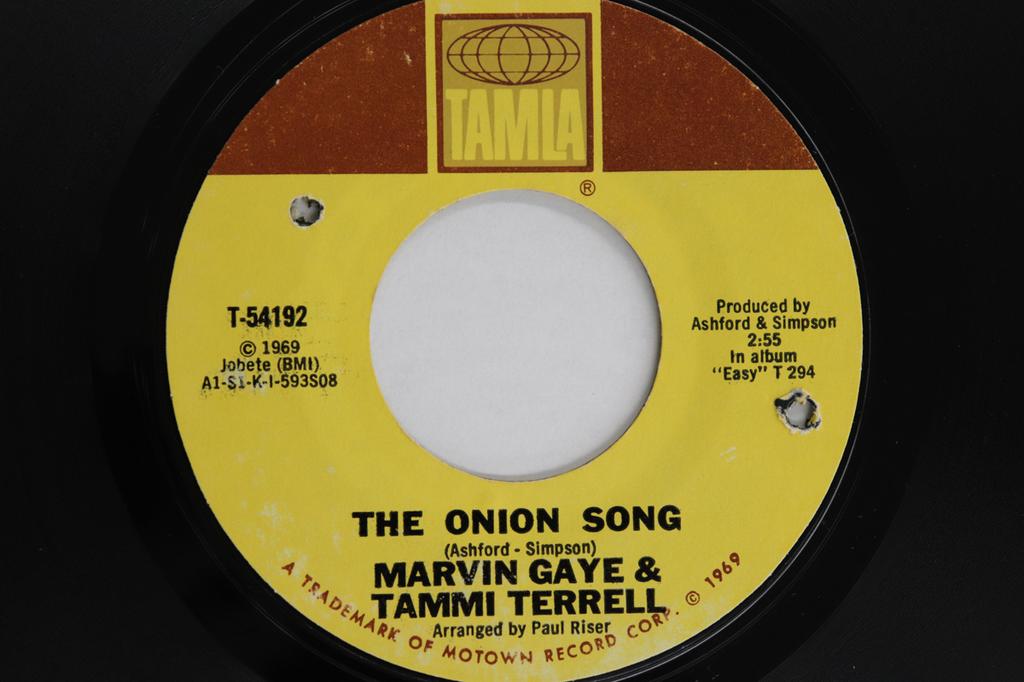 7inch Record MARVIN GAYE, TAMMI TERRELL - Onion Song / California Soul T54192 TAMLA 1969 US Soul/Funk Used