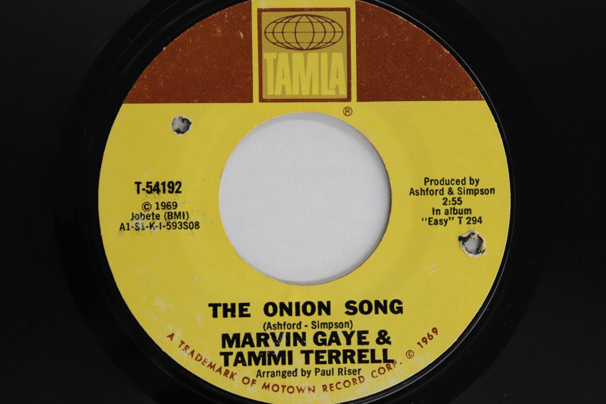 

7inch Record MARVIN GAYE, TAMMI TERRELL - Onion Song / California Soul T54192 TAMLA 1969 US Soul/Funk Used