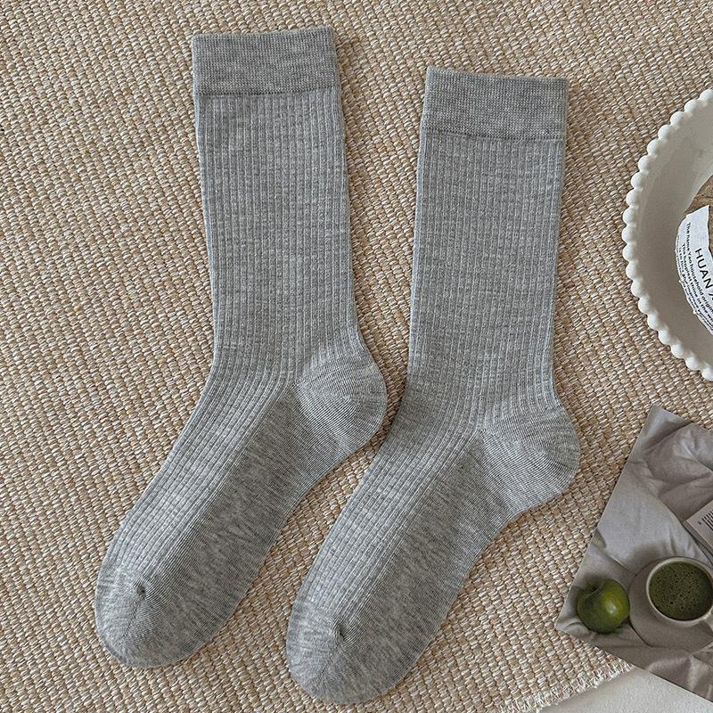 Women's Fall Solid Color Versatile Pumping Strip Breathable Boneless Wool Medium Tube Pile Socks