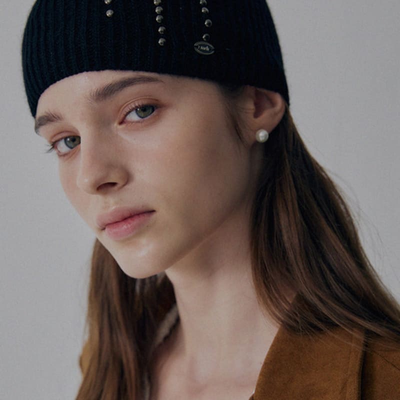 

Шапка-бини Marchen Stud_5 цветов black