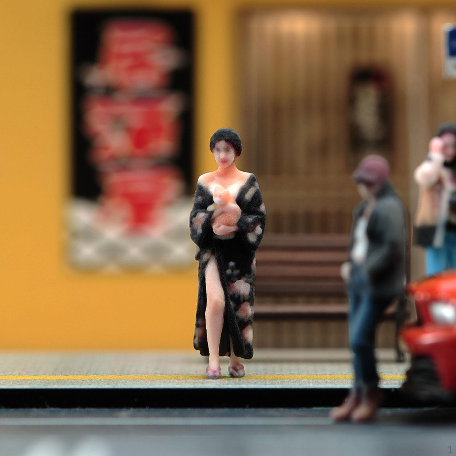 

1:64 Scale Kimono Girl Figures DIY Diorama Accessories Collectible Simulation Movie Props Fairy