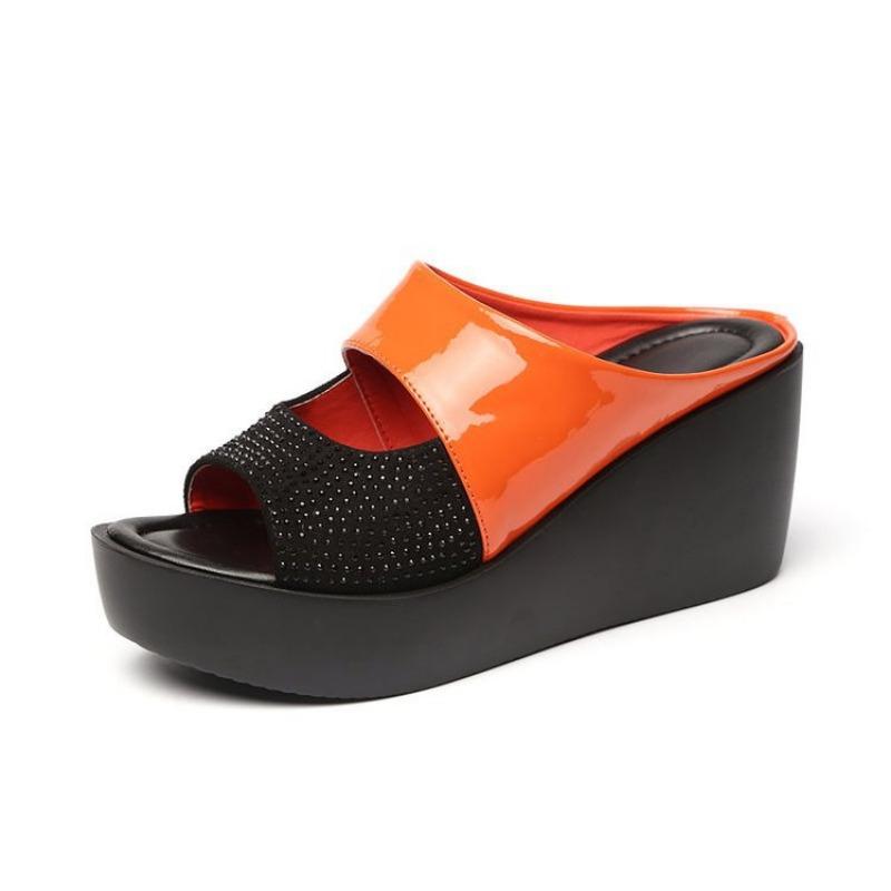 Wear cool slippers outside women's summer new fashion one-word drag slope heel platform casual women's sandals