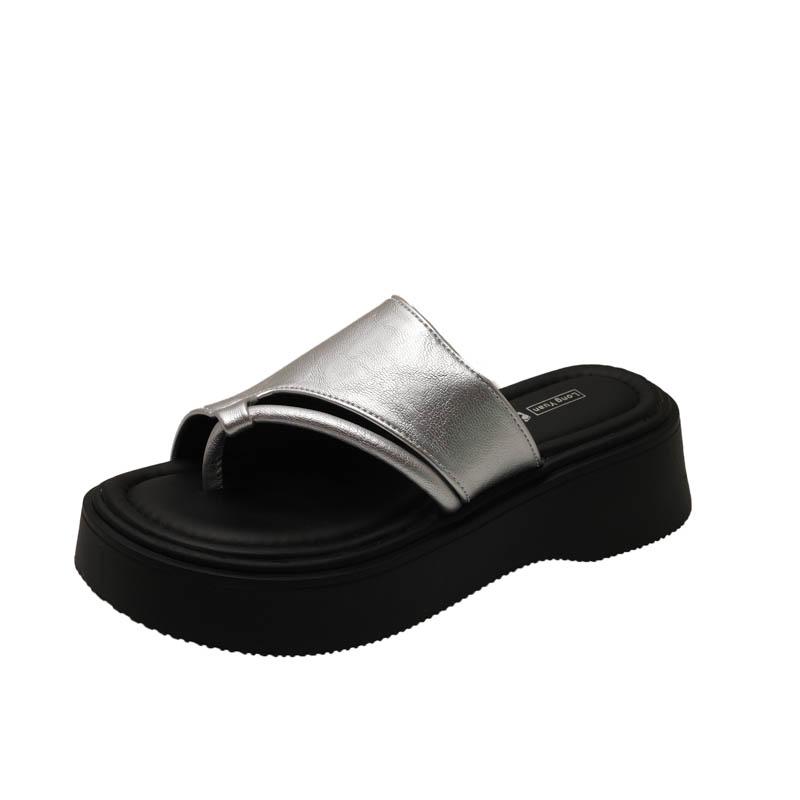 

Fashion 2025 Trend Women s Shoes Flat Women s Sandals Summer Thick Sole Soft Comfortable Non-slip Wear-resistant Outdoor Women Slippers 40 серебряный