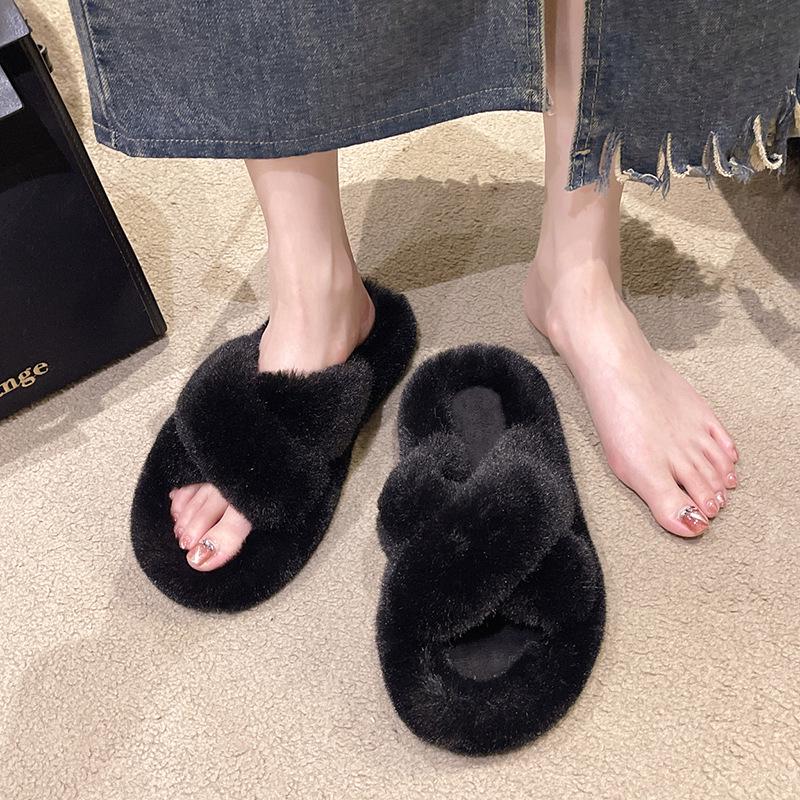 2025 Spring Women's Fuzzy Slippers: Thick Sole, 7cm Height Boost, Korean Style for Petite Women, Perfect for Autumn/Winter Wear.
