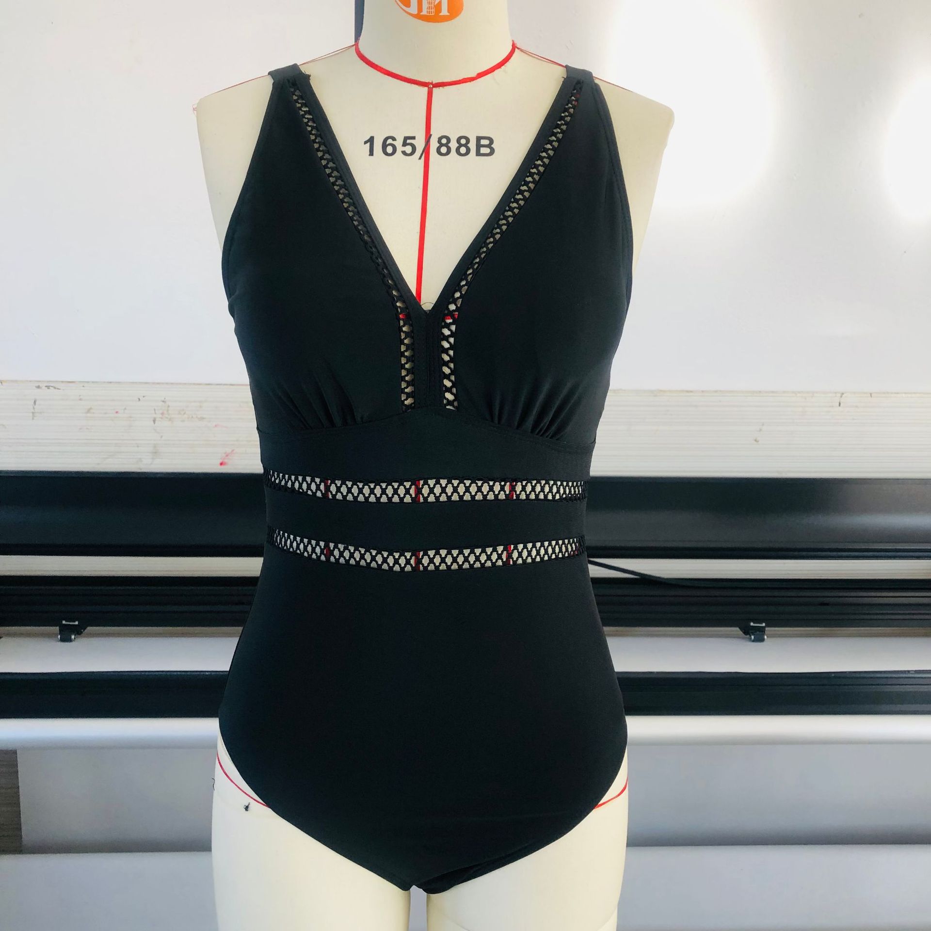 

Новый женский купальник большого размера, слитный, с вставками из сетки, с принтом и утягивающий, купальник-бикини L чёрный