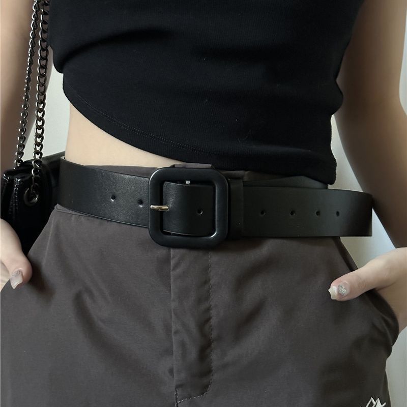 

Элегантное белое платье с уникальной отделкой пояса в простом современном стиле для женщин чёрный