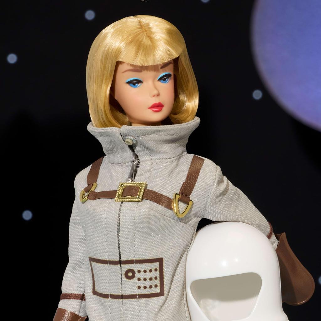 Barbie Astronaut 1965 Reprint Miss Astronaut 1965 Signature Gold Barbie Ages 14 and JBJ48 Doll, Beige, Up,