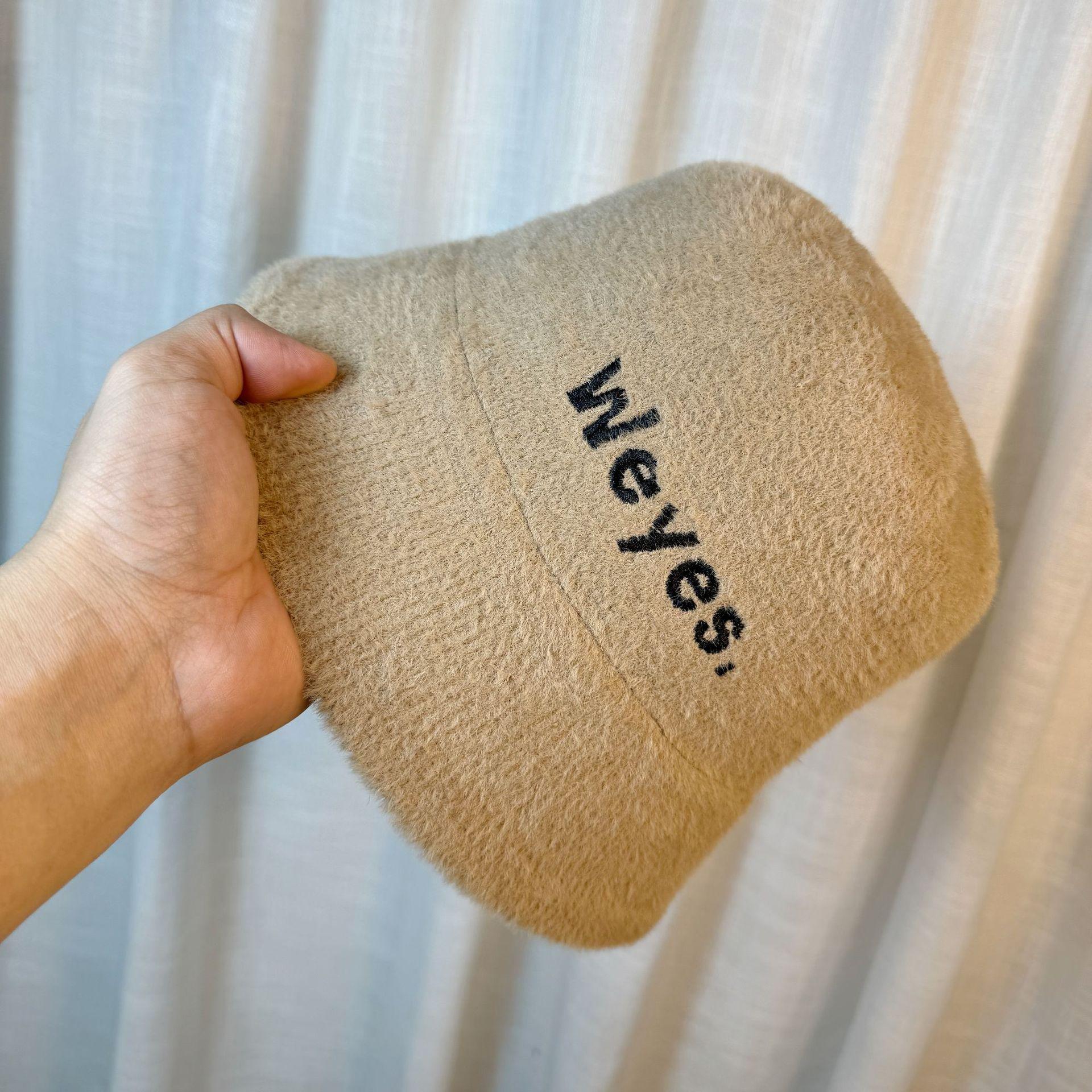 

Новая стильная шляпа-рыбак для женщин на осень и зиму, корейская версия, универсальная куполообразная, теплая и подходящая к лицу, маленькая однотонная шляпа-ведро, модная холодная шляпа one size