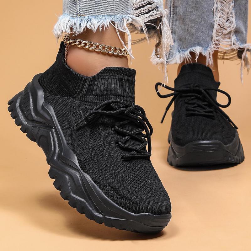 Fashion Red Sneakers Breathable Knitted Shoes For Women Lightweight Non-slip Platform Socks Shoes Tennis Thick Sole Shoes Spring
