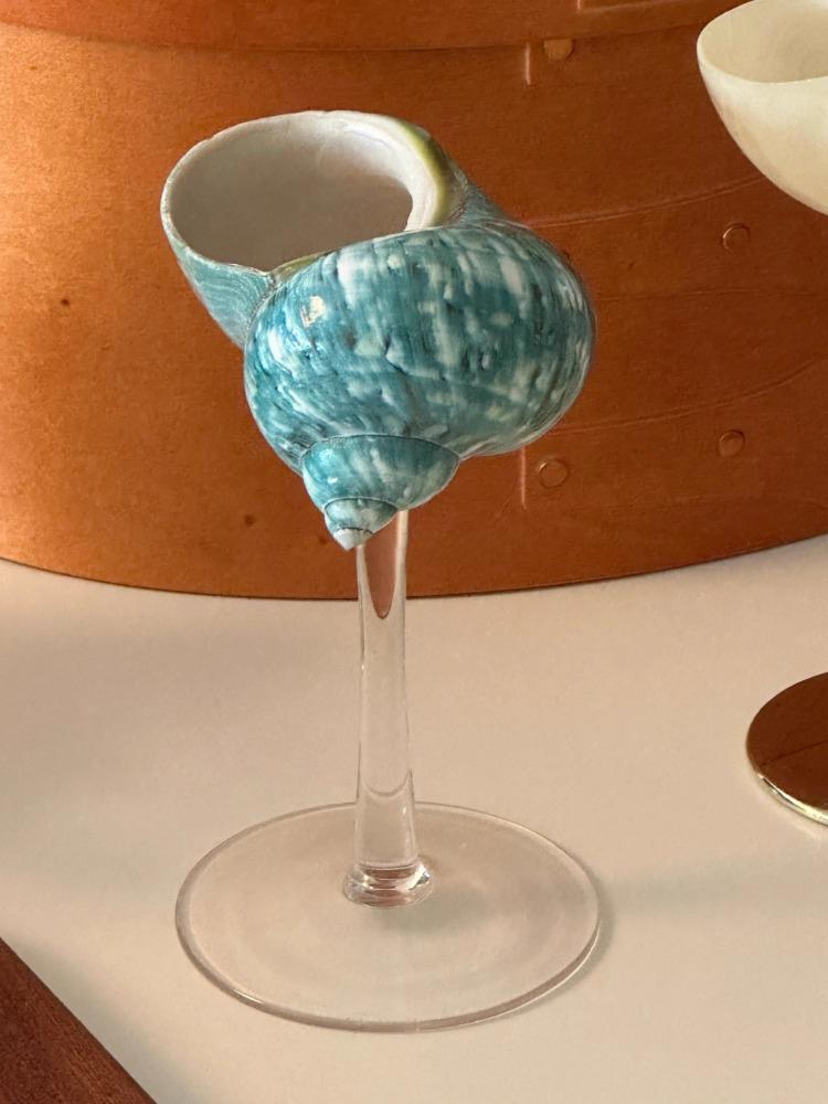 Handmade Tall Wine Glass, Natural Conch Shell, Wine Glass, Creative Design, Shell Tray Gift, High-end Decoration Interesting Cup