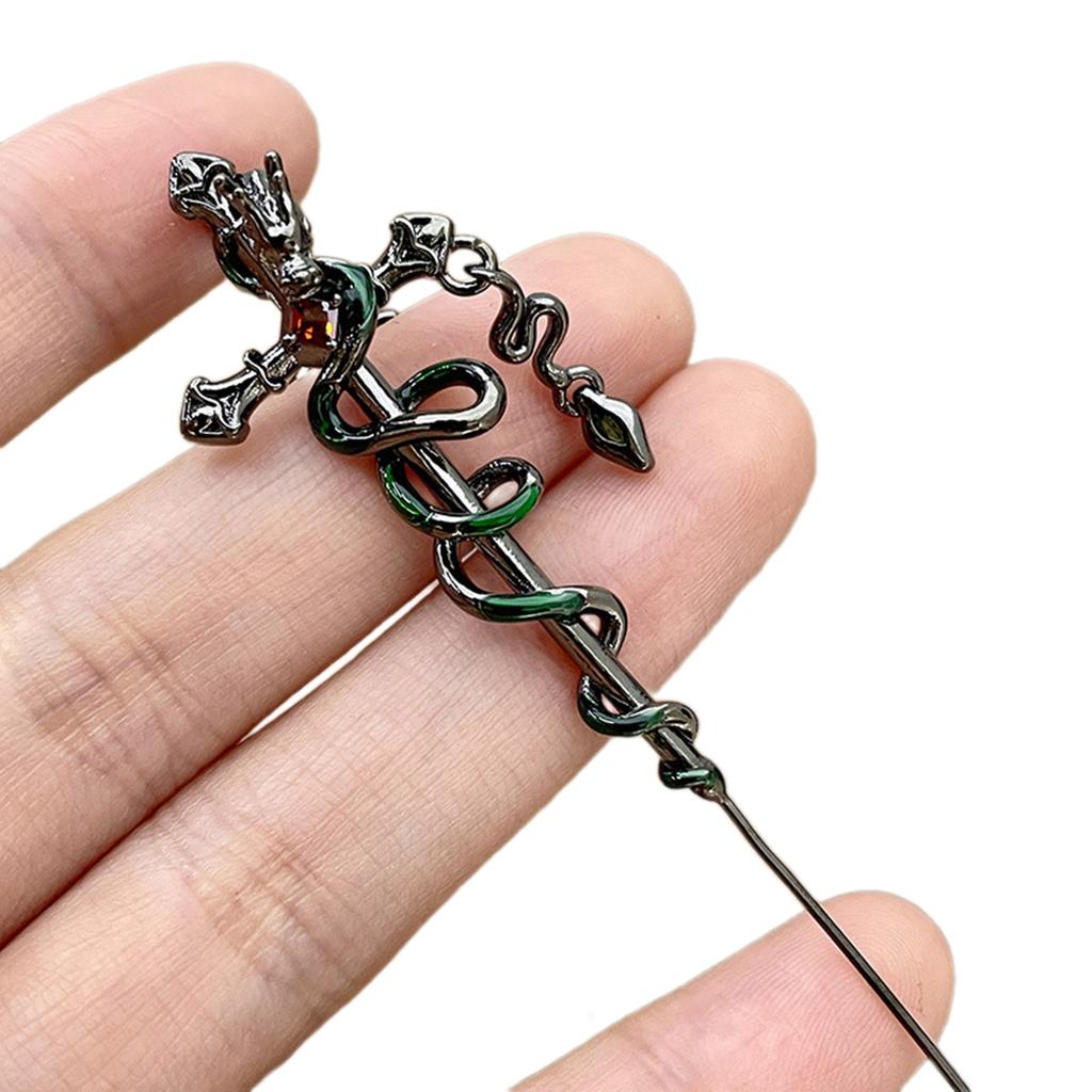 Sophisticated Green Snake Wrap Earrings Eye Catching Crosses Ear Cuff Adornment Fashion Jewelry for Fashion Individuals