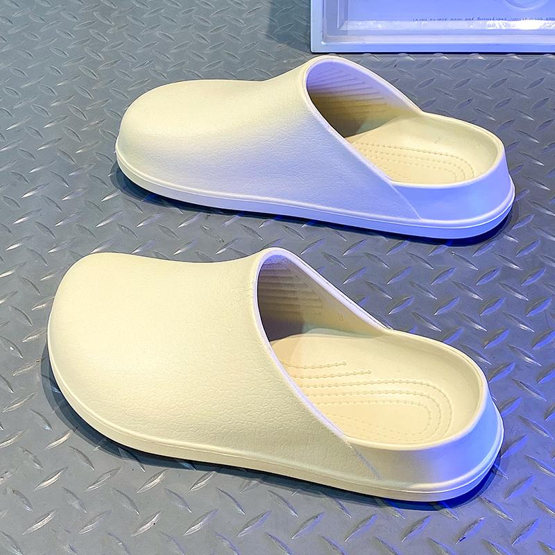 Fashion Men's Summer Outdoor Baotou Slippers Waterproof New Soft Bottom Large Couple Casual Shoes Anti Slip Work Fashion Slippers 2025