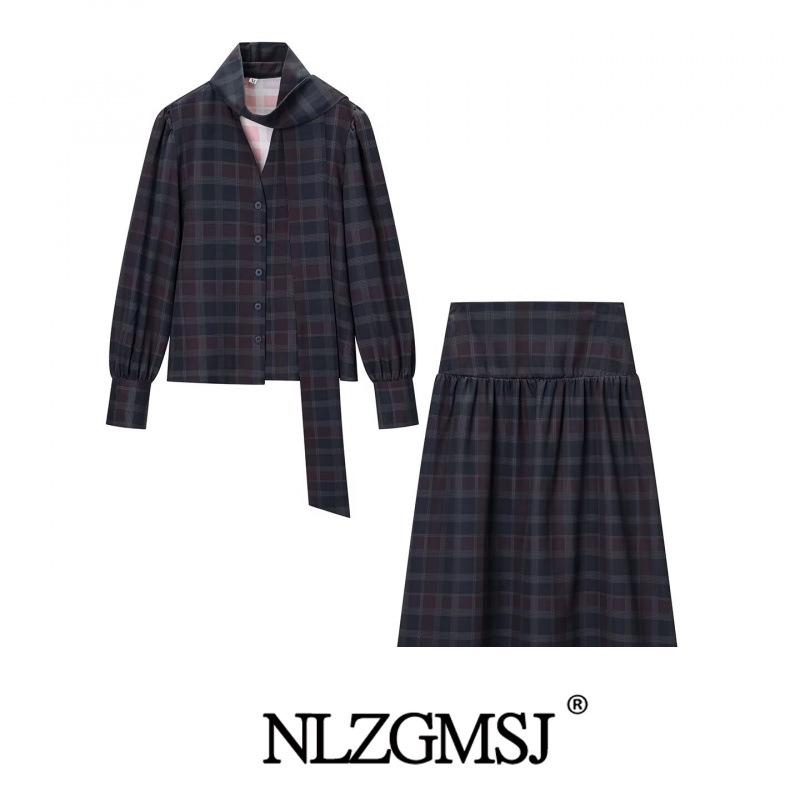 2025 Winter European Plaid Lace-up Top & Skirt Set Small
