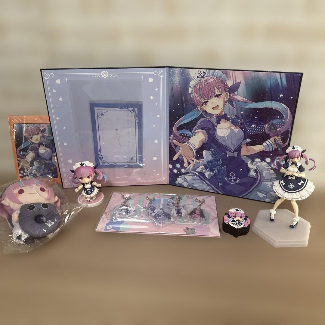 

[Б/У] Товары Hololive Minato Aqua