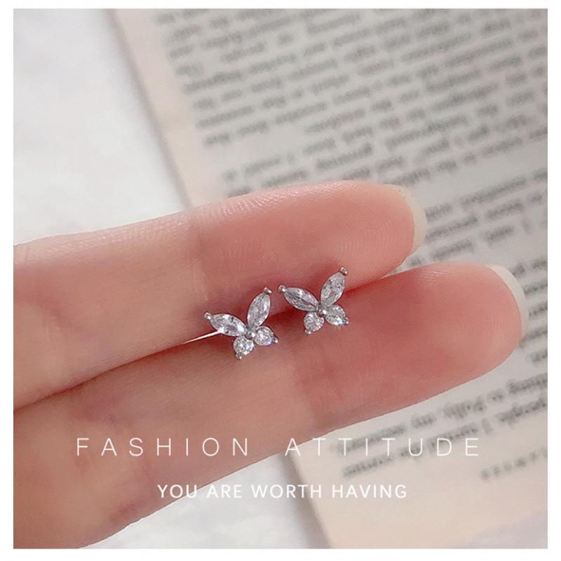 Sweet Butterfly Stud Earrings: Trendy, Simple Design for Women