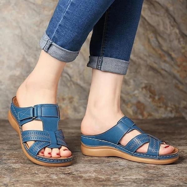 Beställ en storlek upp, sommar Kvinnor Premium Ortopediska Sandaler med öppen tå Kvinnliga Tofflor Spänne Rem Vintage Anti-halk Andas Tofflor Plus Size Sandaler