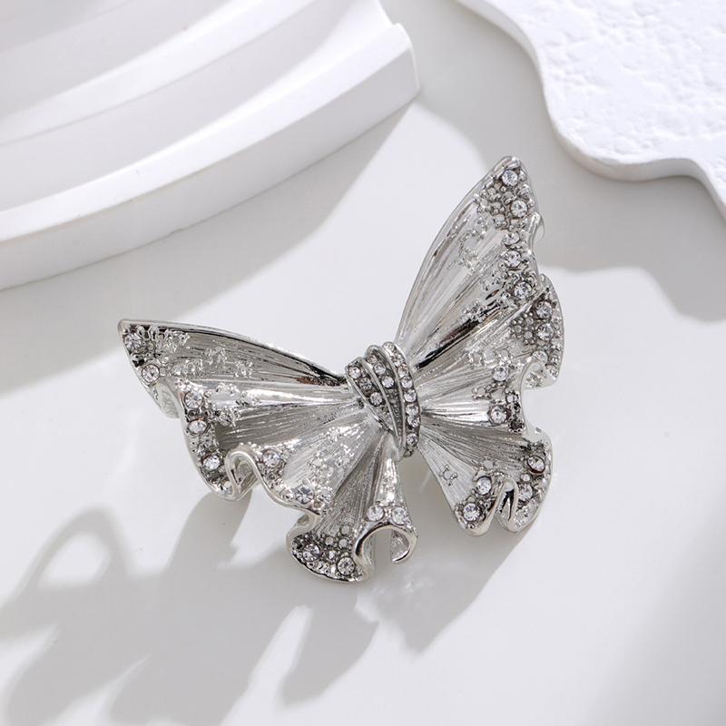 Elegant Alloy Enamel  Butterfly Brooch Pin Badge For Women Girls Suit Coat Decoration  Clothes Jewelry Gifts