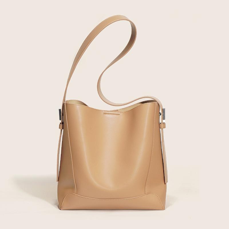 Women's Cowhide Bag Versatile Commuting Bucket Bag 2025 New Genuine Leather Women's Bag High-End Niche Design Shoulder Bag