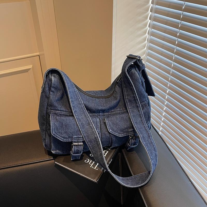 Denim bag women's new popular fashion class commuter bag shoulder bag large capacity messenger bag