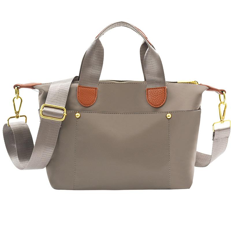 

Large capacity bag women s 2025 new trendy simple shoulder messenger bag waterproof Oxford cloth underarm portable tote bag серый