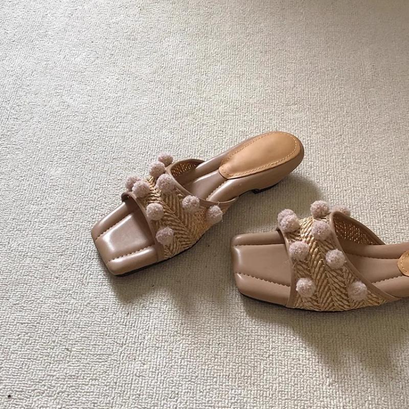 Fashion Woven Slippers Women's New Summer Fashion Outside Wear Square Toe Straw Weaving Lightweight Going Out Flip Flops