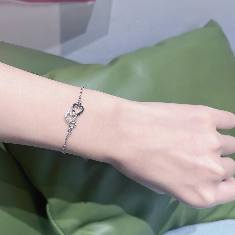 Japanese & Korean Fashion Zircon Heart Bracelet - Elegant Niche Design for Women
