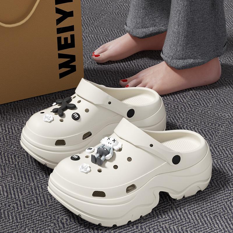 7.0CM small man height-increasing thick-soled hole shoes summer beach slippers can be worn outside high-end cool slippers women's models